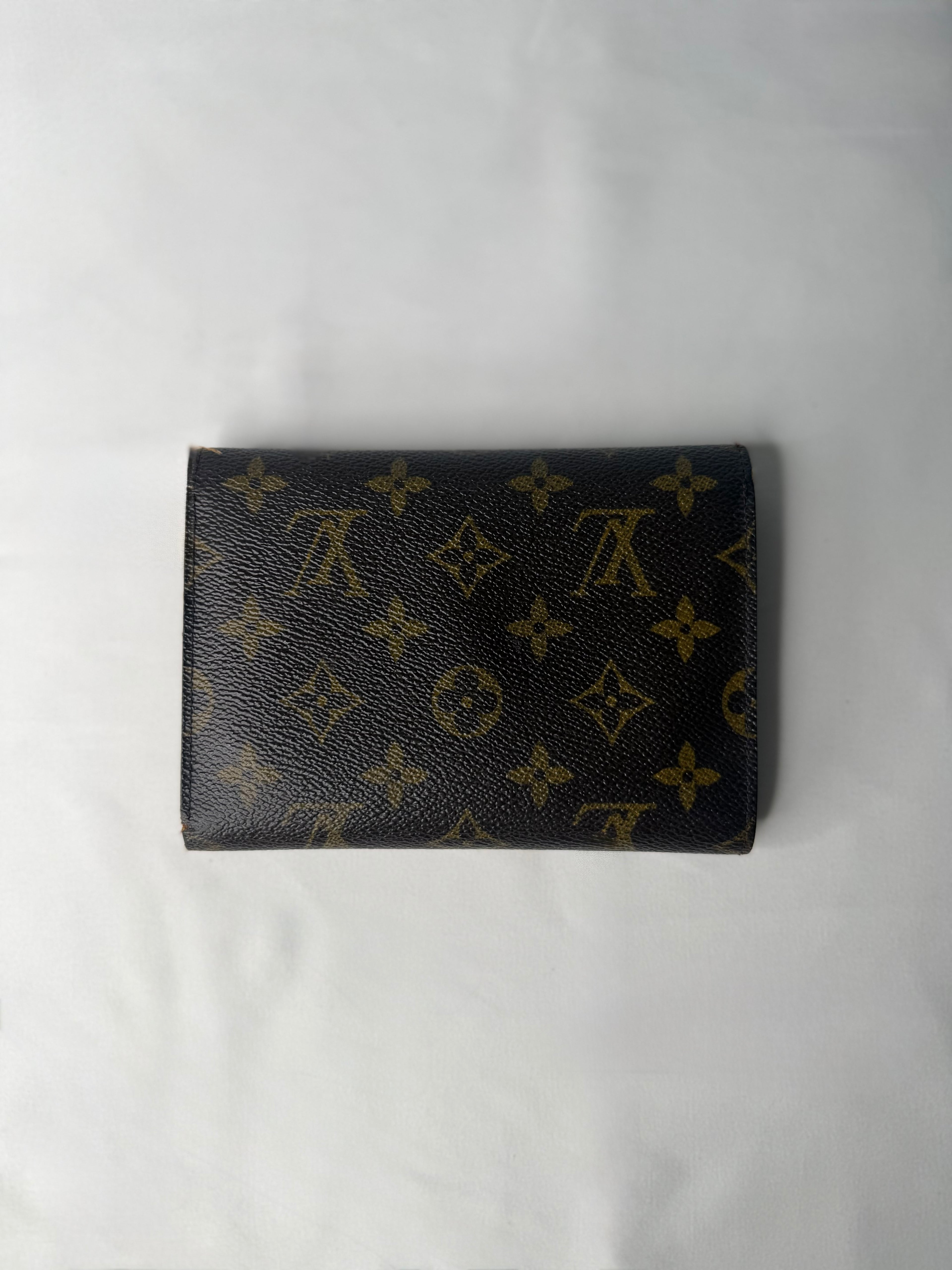 Portefeuille Porte-Trésor International Louis Vuitton n°MIO995 (Grade C)