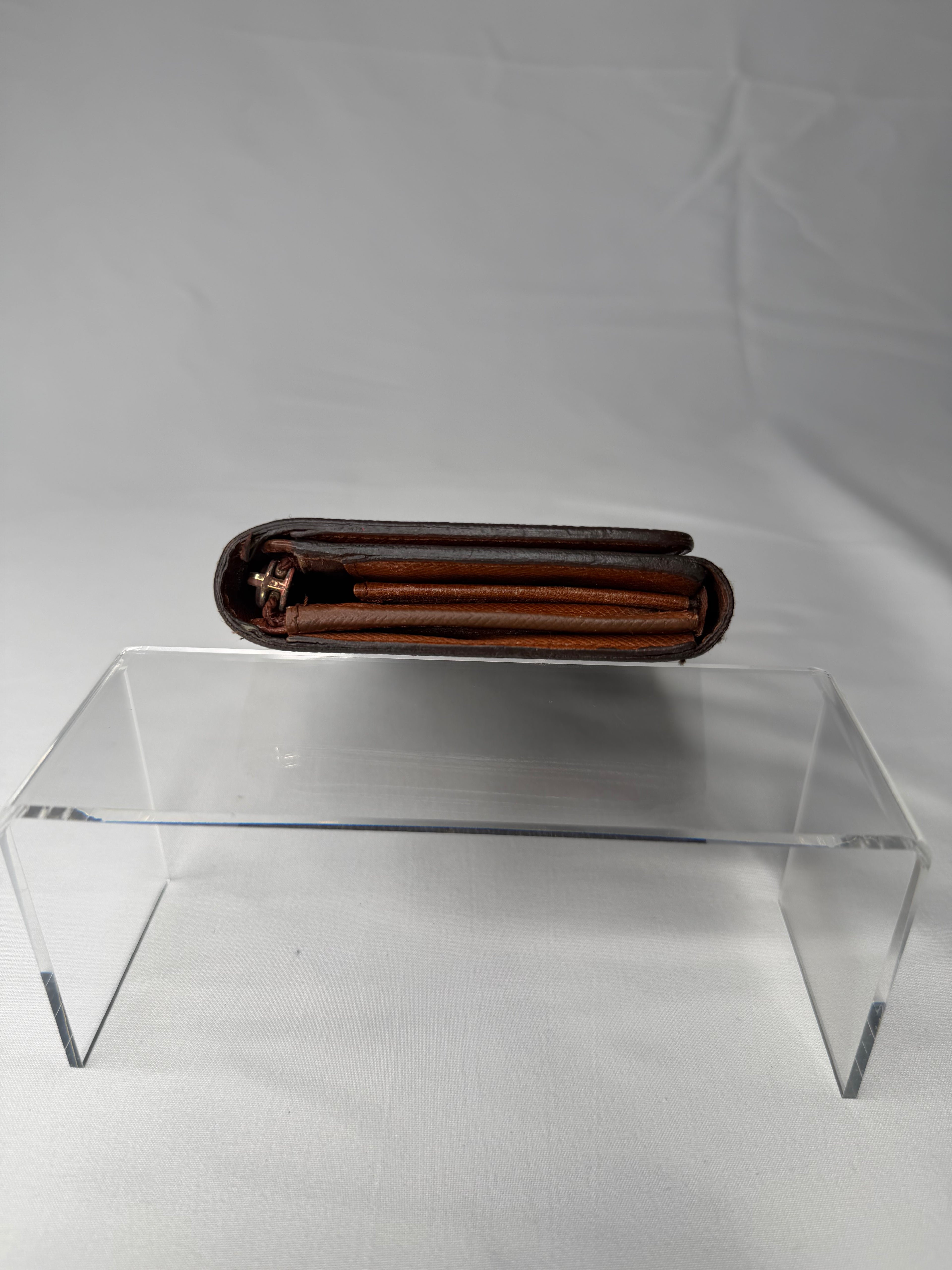 Portefeuille Billets Trésor Louis Vuitton n°RA0932 (Grade BC)