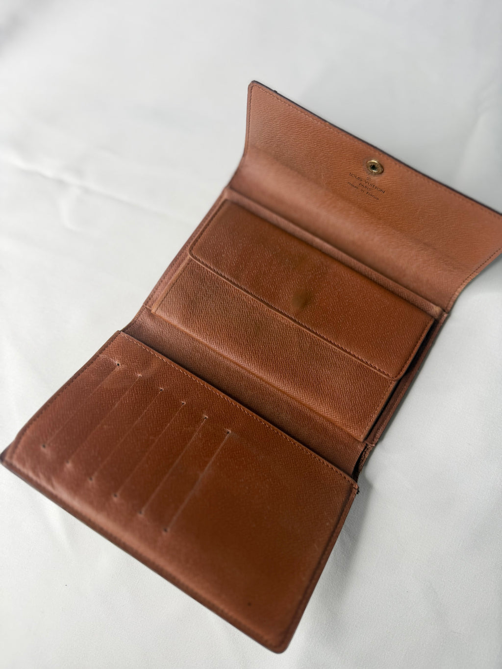 Portefeuille Porte-Trésor International Louis Vuitton n°MIO995 (Grade C)